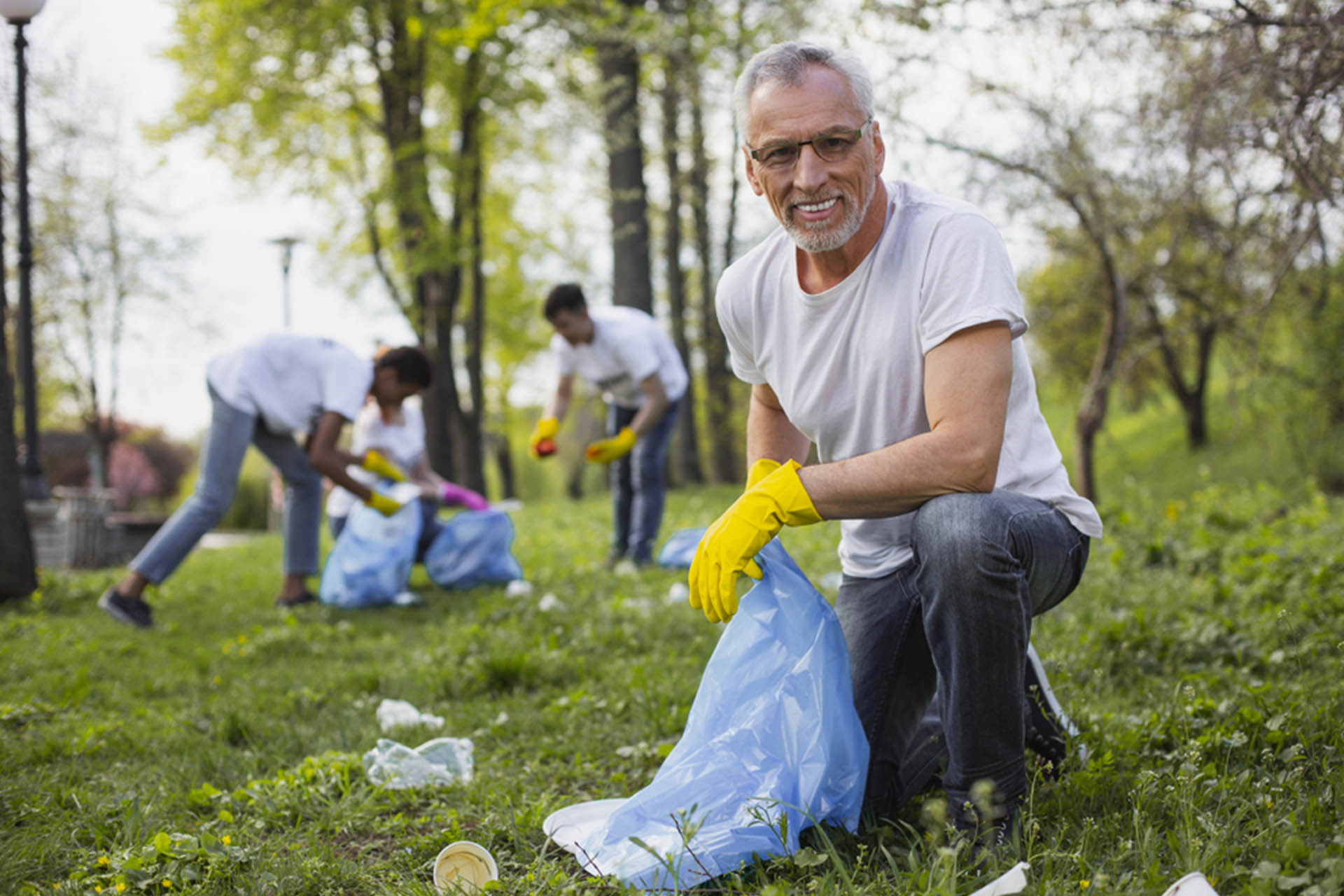 volunteer clean up